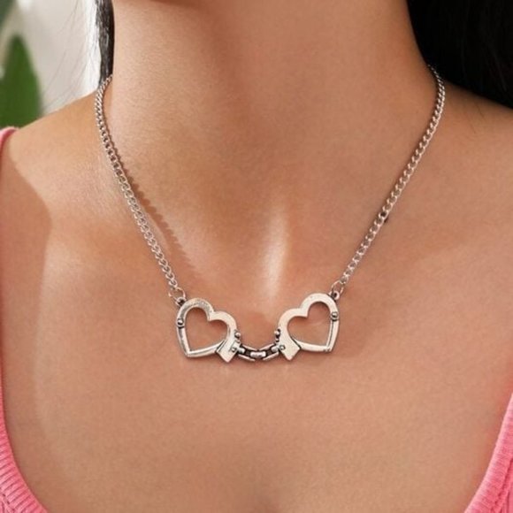Heart Shaped Handcuffs Decor Necklace - Picture 1 of 2